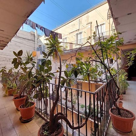 Domus Lou Elegante Appartamento In Trastevere Roma Exterior foto